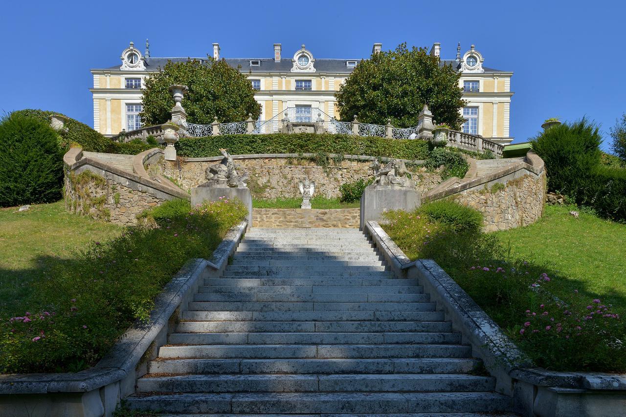 Chateau Colbert Hotell Maulévrier Eksteriør bilde