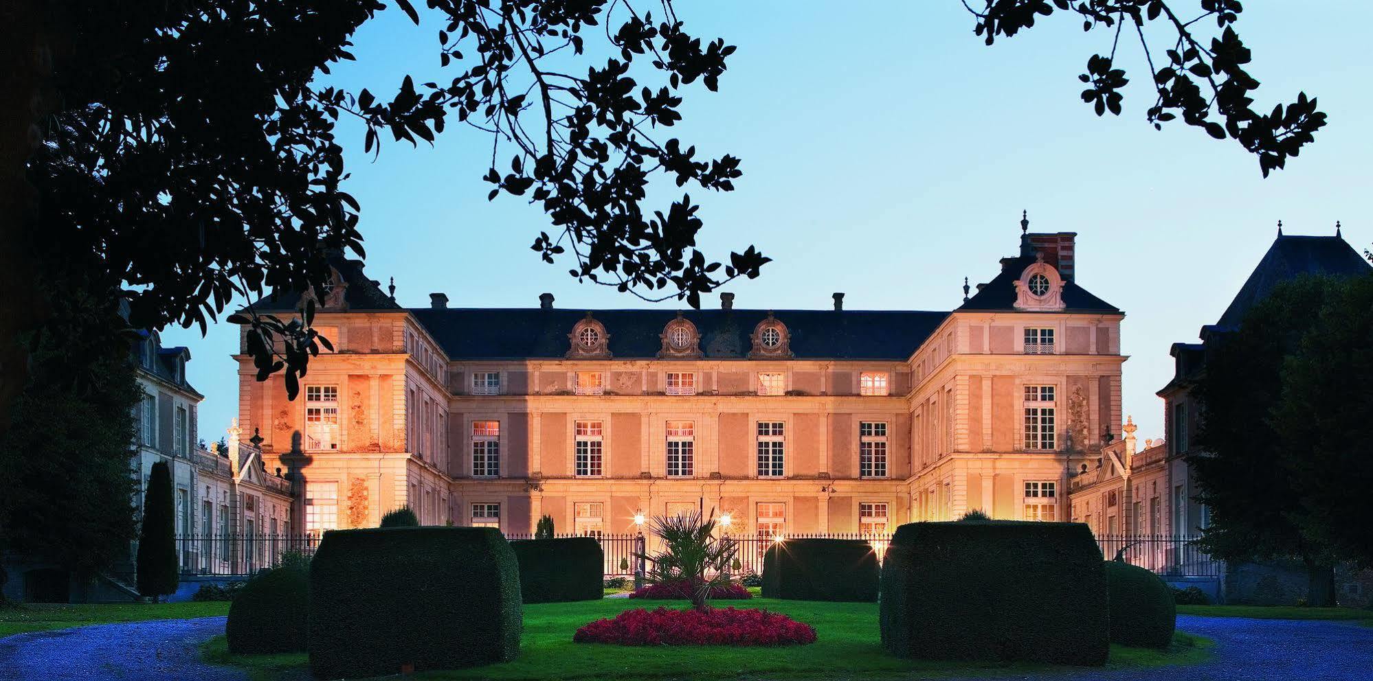 Chateau Colbert Hotell Maulévrier Eksteriør bilde